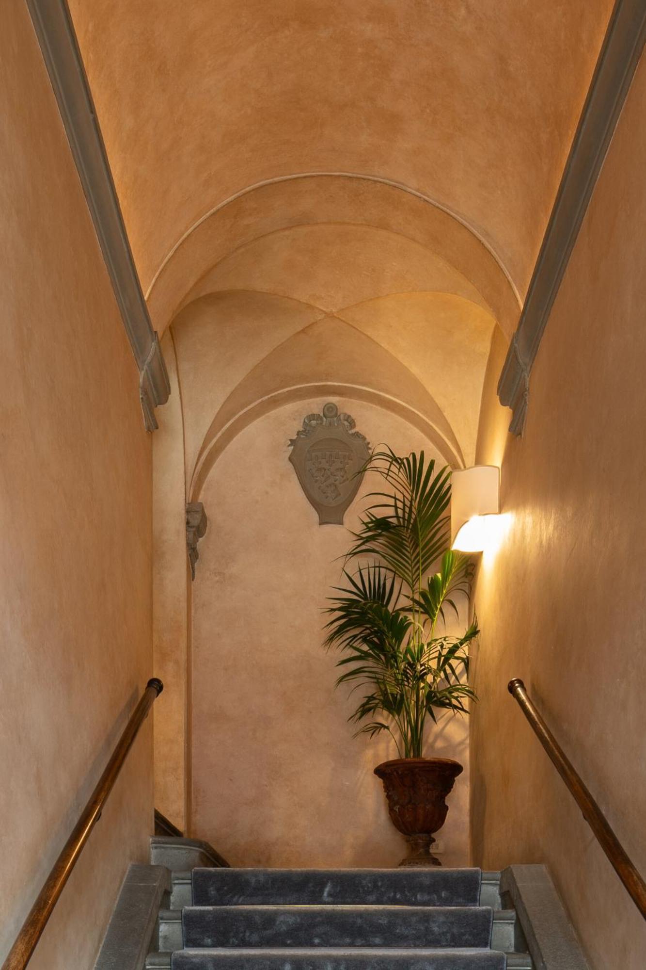 Hotel Loggiato Dei Serviti Florencia
